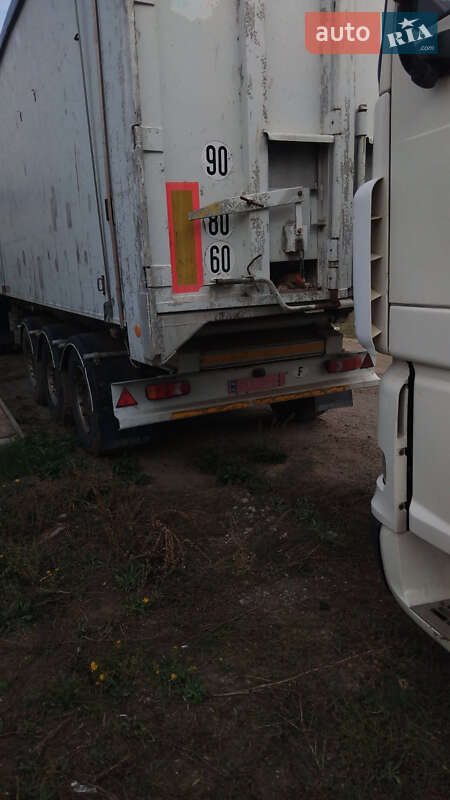 Самосвал полуприцеп Benalu Agriliner 2009 в Одессе