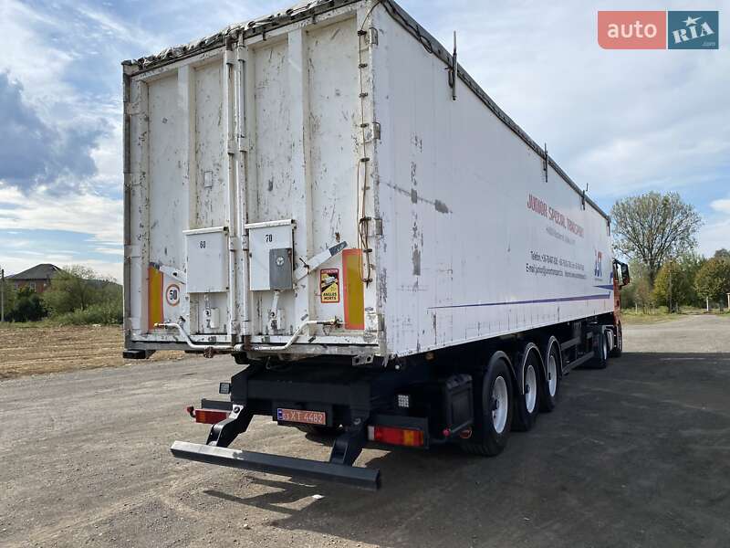 Самоскид причіп Benalu Benalu 2004 в Хусті