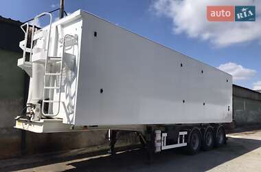 Зерновоз - напівпричіп Benalu Benalu 2005 в Тернополі