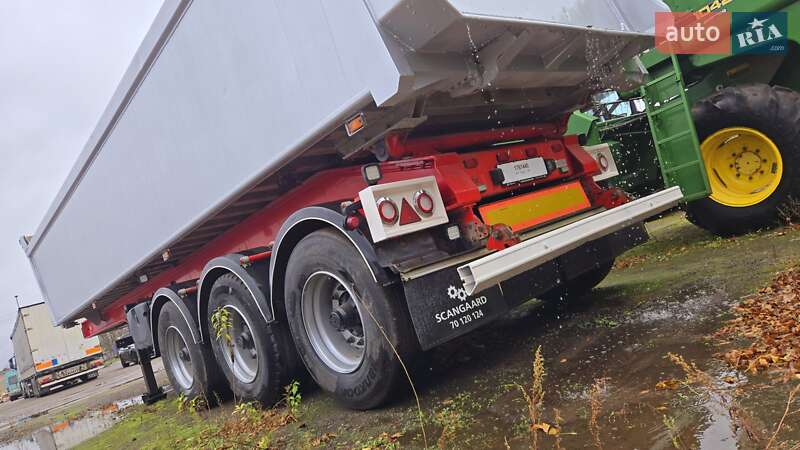 Самоскид напівпричіп Benalu Benalu 2010 в Луцьку