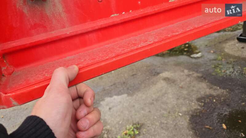 Самоскид напівпричіп Benalu Benalu 2010 в Луцьку