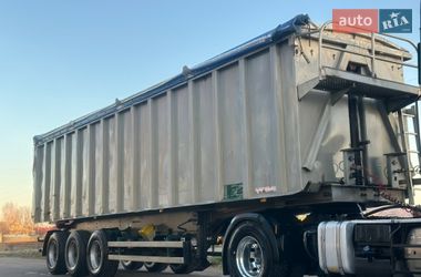 Самоскид напівпричіп Benalu Benalu 1992 в Дубні