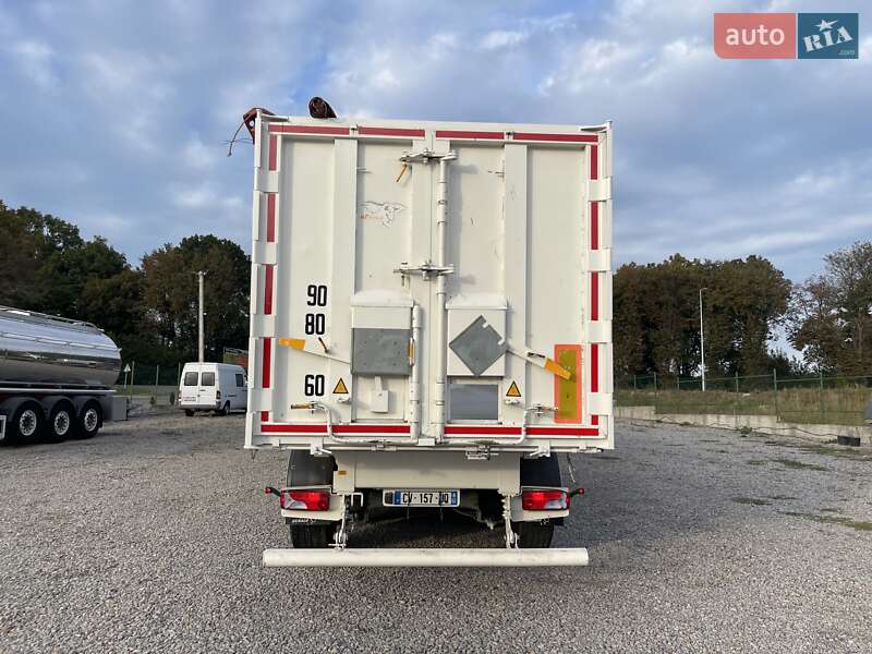 Зерновоз - полуприцеп Benalu Bencere 2013 в Виннице