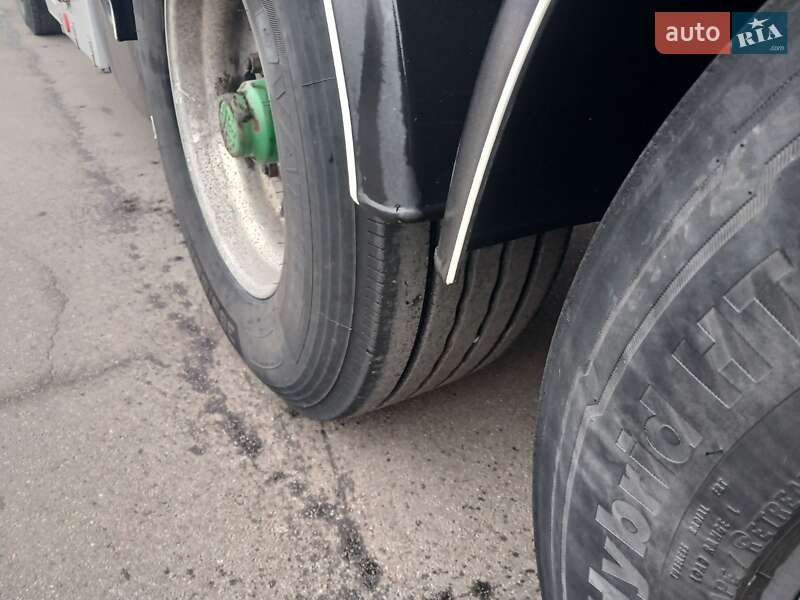 Самоскид напівпричіп Benalu Bencere 2005 в Запоріжжі