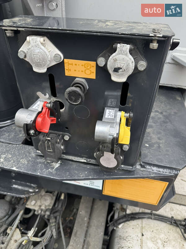 Зерновоз - полуприцеп Benalu Optiliner 2016 в Луцке