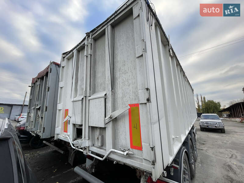 Зерновоз - полуприцеп Benalu С34 2008 в Киеве