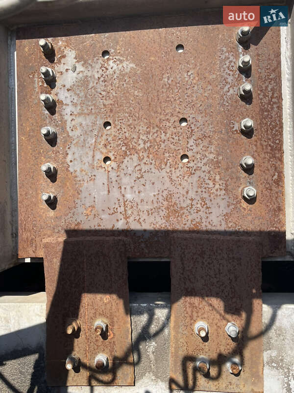 Зерновоз - полуприцеп Benalu T34C-1 1991 в Хмельницком фото 8 Зерновоз - полуприцеп Benalu T34C-1 1991 в Хмельницком