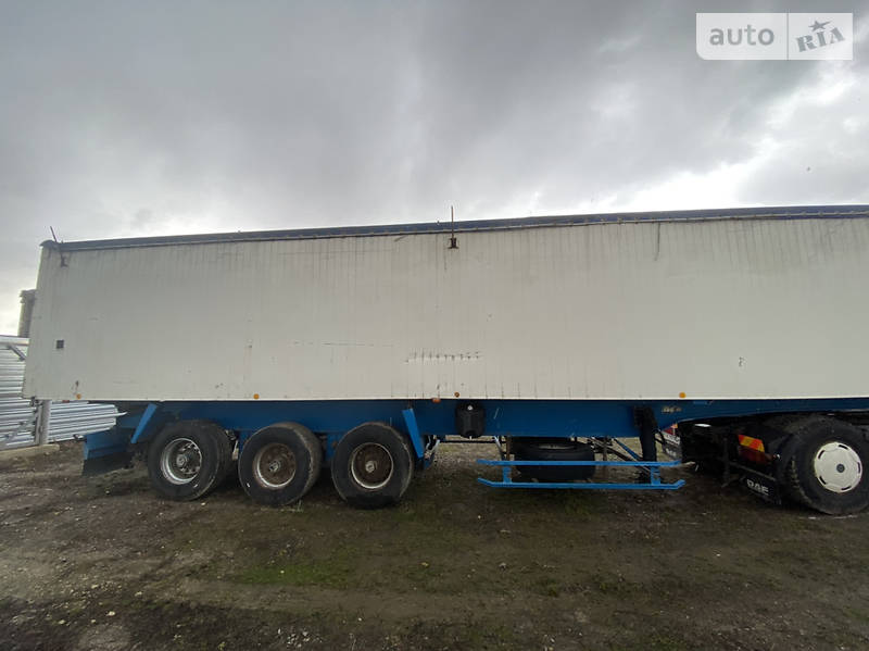 Зерновоз - полуприцеп Benalu TF34C1 1989 в Золочеве