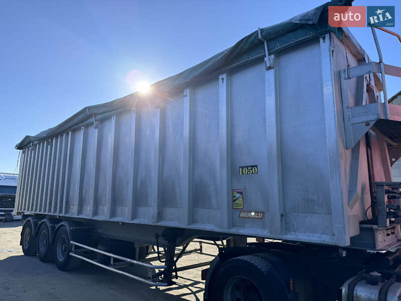 Зерновоз - полуприцеп Benalu TF34C1 2000 в Львове