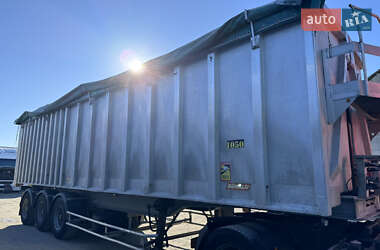 Зерновоз - полуприцеп Benalu TF34C1 2000 в 