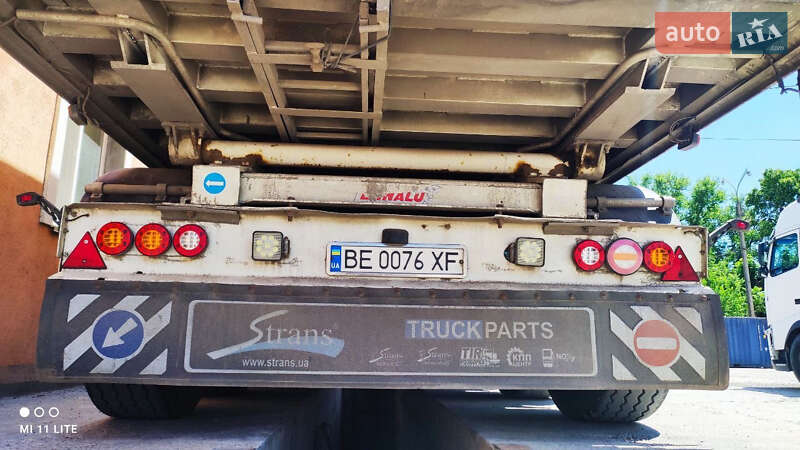 Самоскид напівпричіп Benalu TF34C1 1999 в Миколаєві