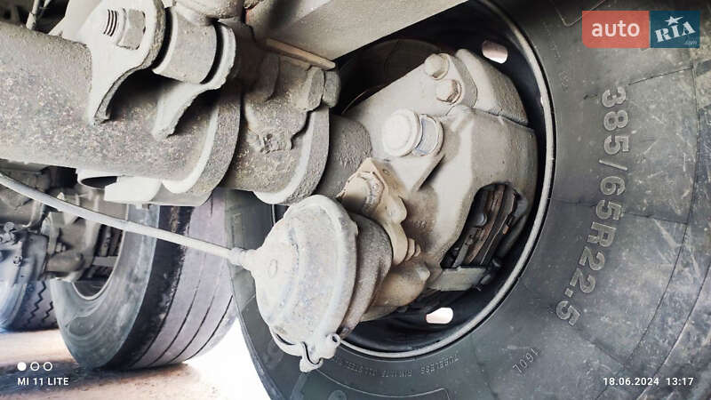 Самоскид напівпричіп Benalu TF34C1 1999 в Миколаєві