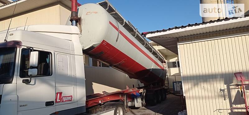 Цистерна полуприцеп Benalu TF 1992 в Кременчуге