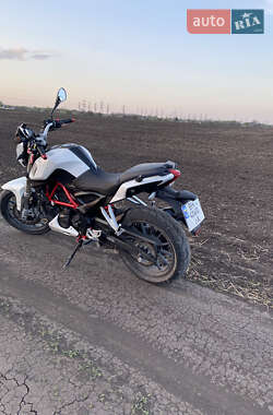 Мотоцикл Без обтекателей (Naked bike) Benelli TNT 25 2017 в 