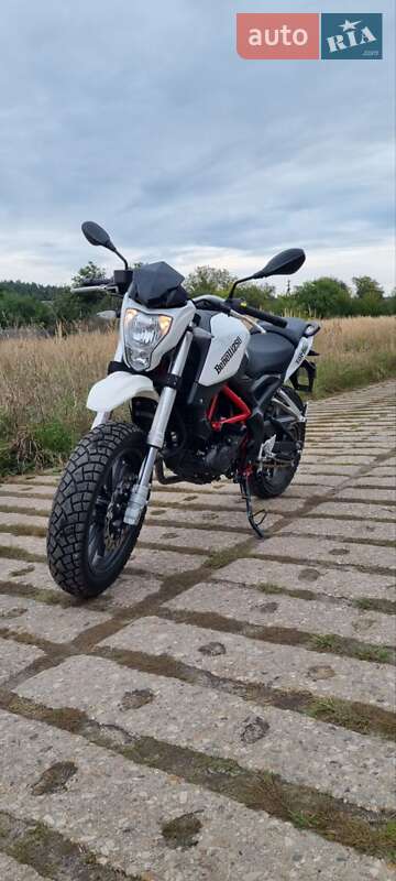 Benelli TNT 25 2020 Benelli TNT 25 2020