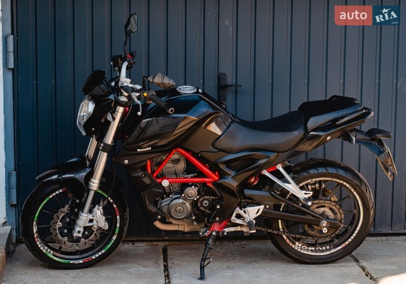 Benelli TNT 25 2018 Benelli TNT 25 2018