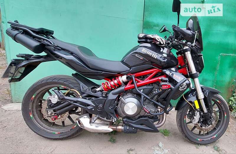 Мотоцикл Без обтекателей (Naked bike) Benelli TNT 300 2015 в Одессе