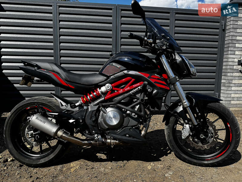 Мотоцикл Без обтекателей (Naked bike) Benelli TNT 302S 2020 в Валках