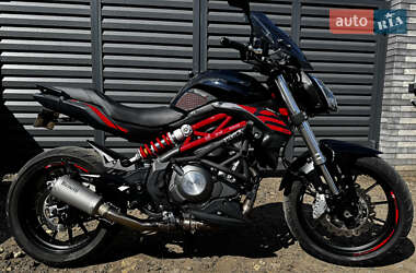 Мотоцикл Без обтекателей (Naked bike) Benelli TNT 302S 2020 в 