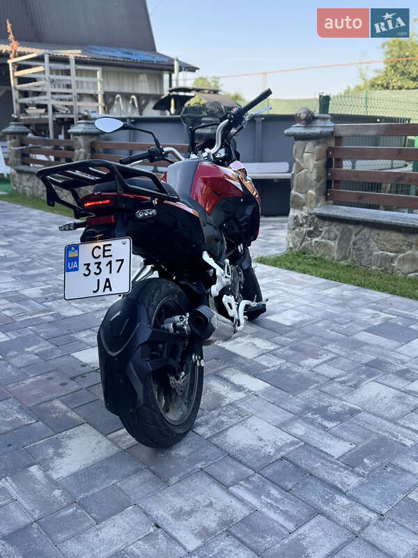 Мотоцикл Классік Benelli TRK 2021 в Чернівцях