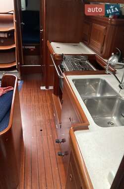 Парусная яхта Beneteau Oceanis 2004 в 