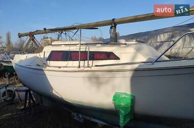 Парусная яхта Beneteau Oceanis 1987 в Киеве