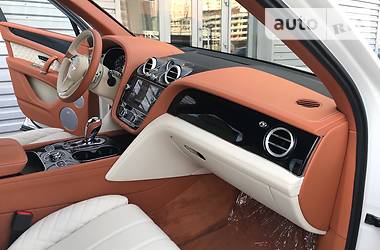 Внедорожник / Кроссовер Bentley Bentayga 2018 в Киеве