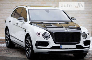 Внедорожник / Кроссовер Bentley Bentayga 2018 в Киеве