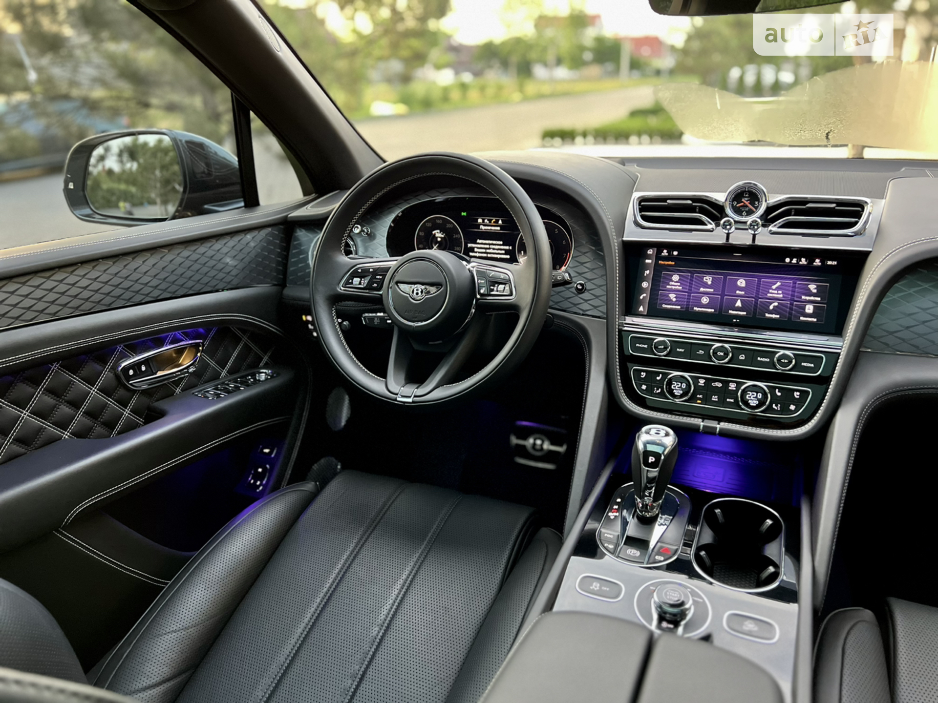 2020 Bentley Bentayga - мініатюра 55