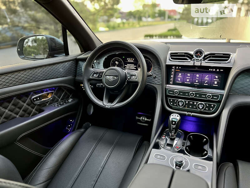 Внедорожник / Кроссовер Bentley Bentayga 2020 в Одессе