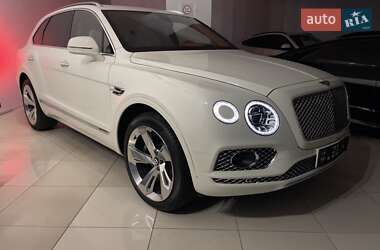 Внедорожник / Кроссовер Bentley Bentayga 2018 в Киеве