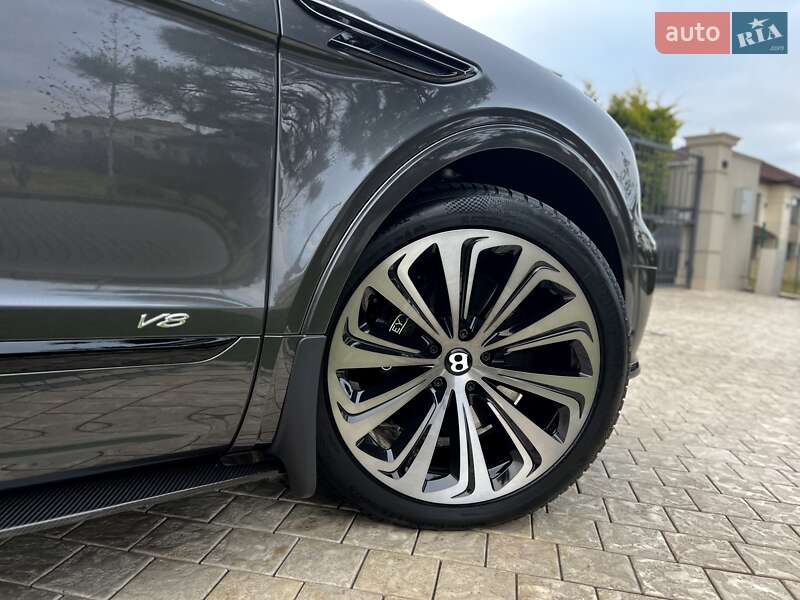 Внедорожник / Кроссовер Bentley Bentayga 2020 в Одессе