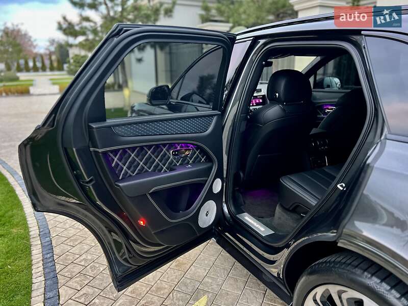 Внедорожник / Кроссовер Bentley Bentayga 2020 в Одессе