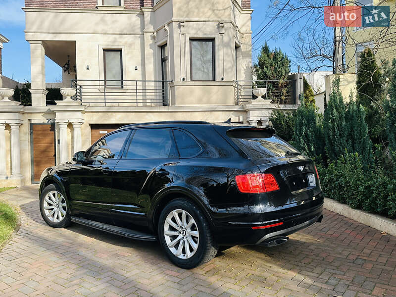 Внедорожник / Кроссовер Bentley Bentayga 2016 в Одессе фото 21 Внедорожник / Кроссовер Bentley Bentayga 2016 в Одессе