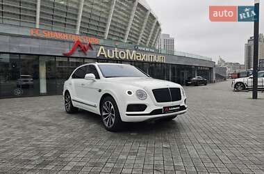 Внедорожник / Кроссовер Bentley Bentayga 2017 в Киеве