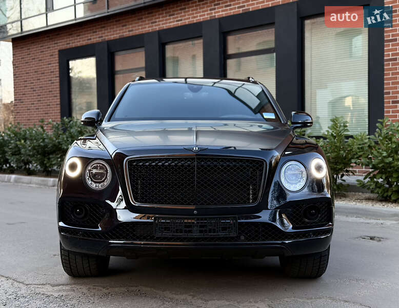 Внедорожник / Кроссовер Bentley Bentayga 2016 в Львове