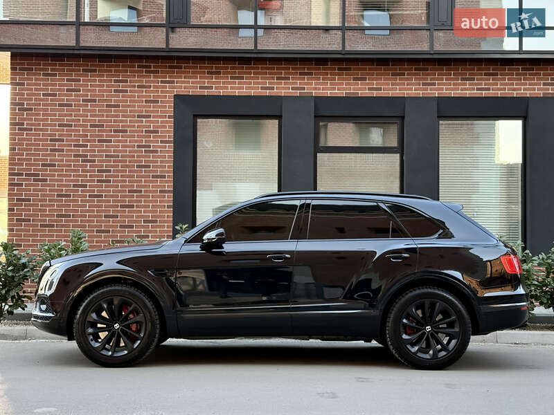 Внедорожник / Кроссовер Bentley Bentayga 2016 в Львове