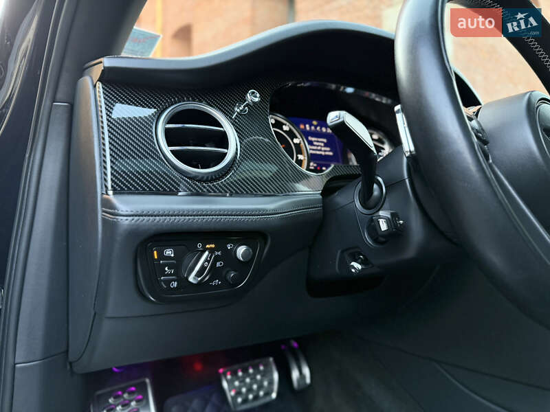 Внедорожник / Кроссовер Bentley Bentayga 2016 в Львове