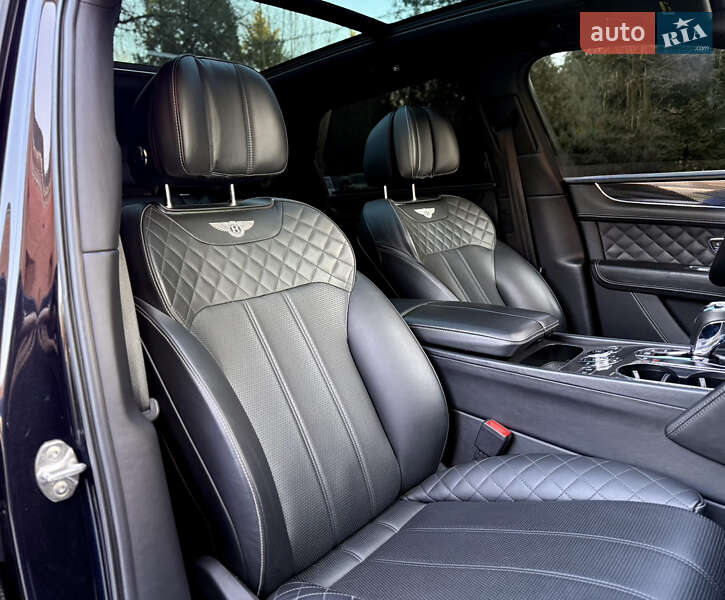 Внедорожник / Кроссовер Bentley Bentayga 2016 в Львове