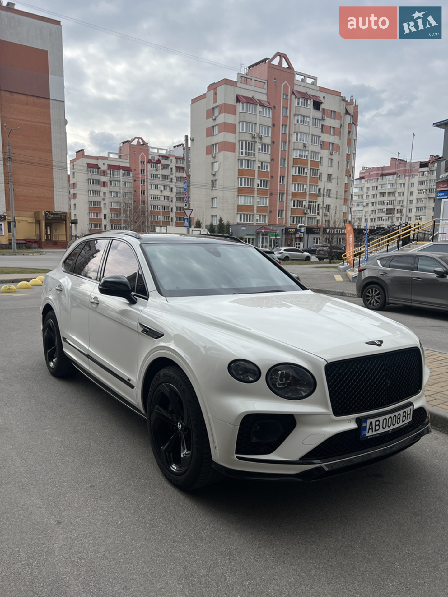 2021 Bentley Bentayga - мініатюра 6