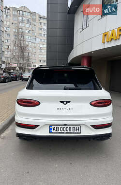 Внедорожник / Кроссовер Bentley Bentayga 2021 в 