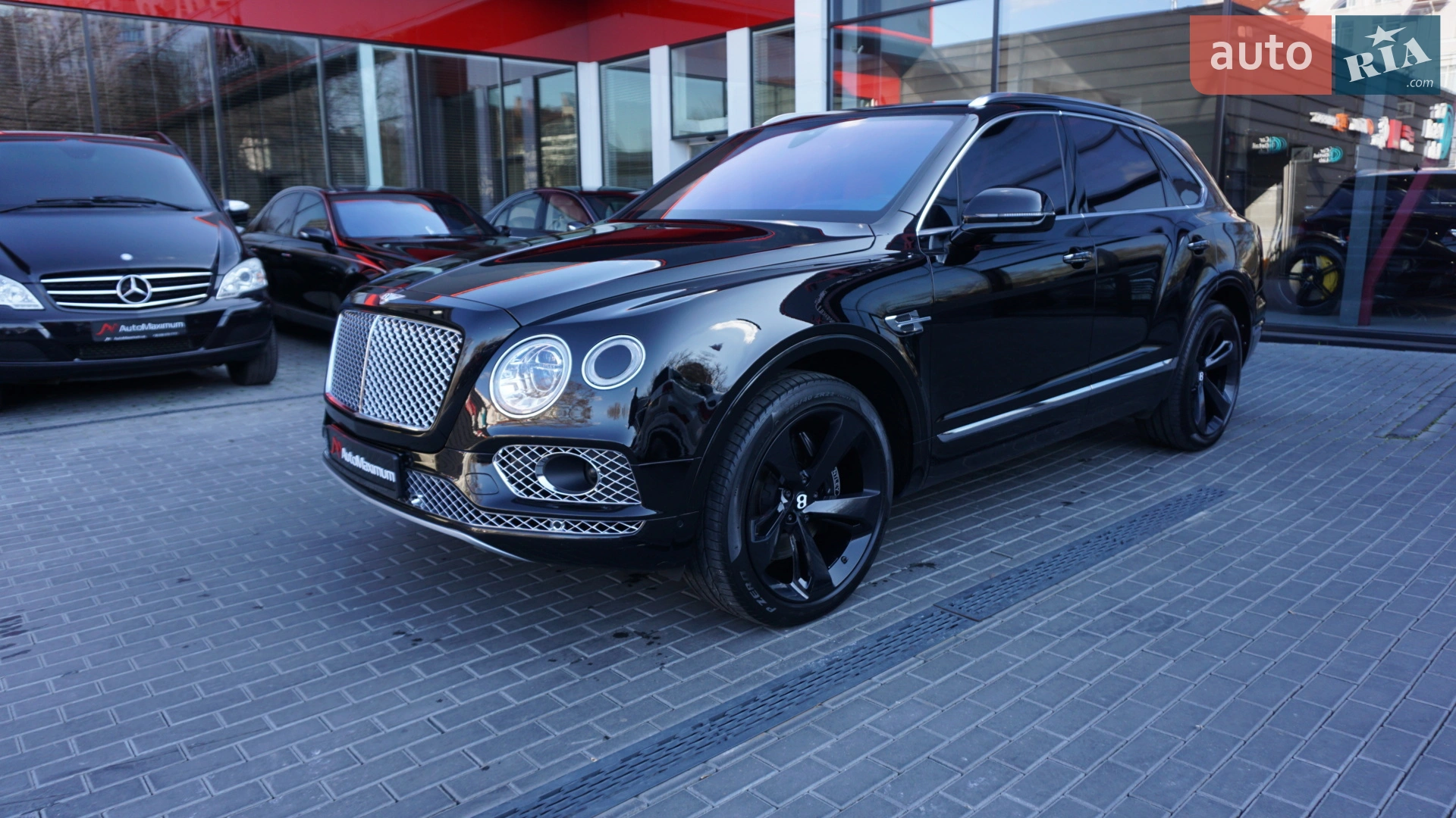 2018 Bentley Bentayga - фото 1