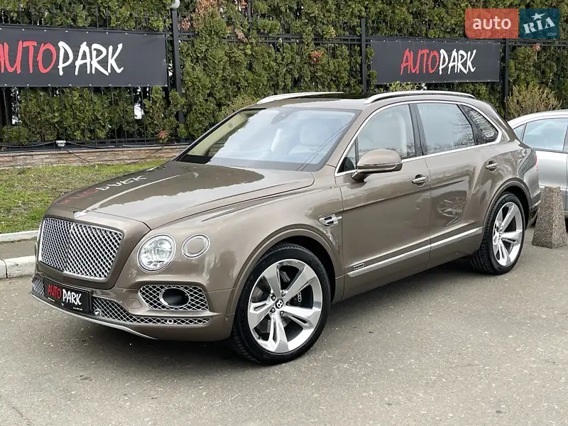 Позашляховик / Кросовер Bentley Bentayga 2017 в 