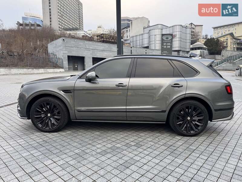 Внедорожник / Кроссовер Bentley Bentayga 2019 в Киеве