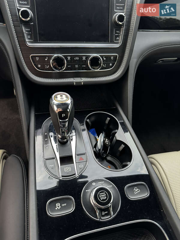 Внедорожник / Кроссовер Bentley Bentayga 2019 в Запорожье