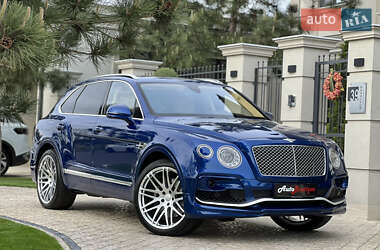 Внедорожник / Кроссовер Bentley Bentayga 2017 в 