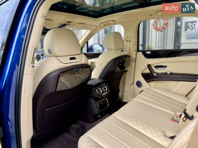 Внедорожник / Кроссовер Bentley Bentayga 2017 в Одессе фото 34 Внедорожник / Кроссовер Bentley Bentayga 2017 в Одессе