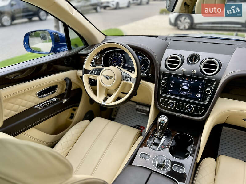 Внедорожник / Кроссовер Bentley Bentayga 2017 в Одессе фото 42 Внедорожник / Кроссовер Bentley Bentayga 2017 в Одессе