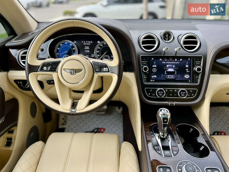 Внедорожник / Кроссовер Bentley Bentayga 2017 в Одессе фото 46 Внедорожник / Кроссовер Bentley Bentayga 2017 в Одессе
