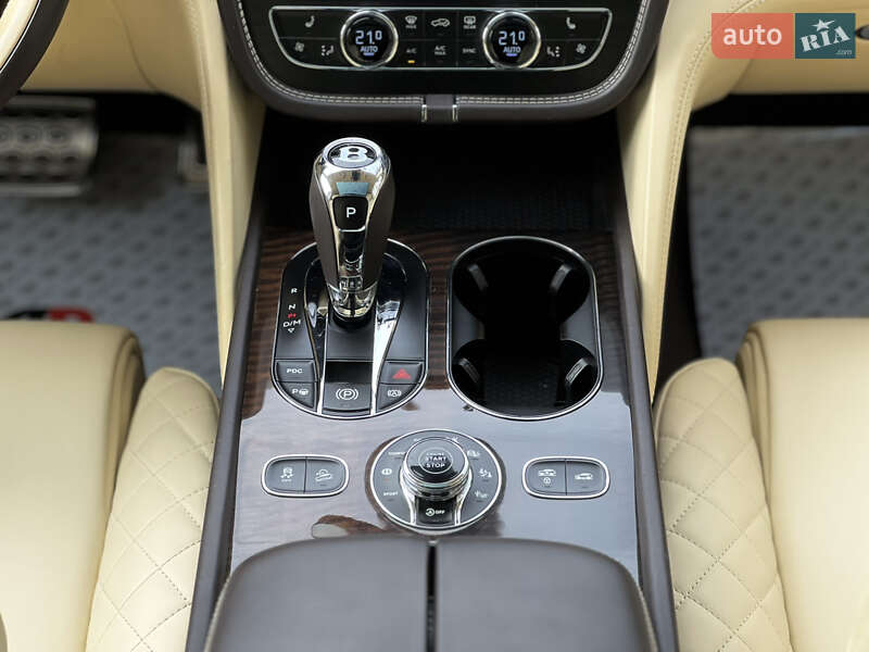 Внедорожник / Кроссовер Bentley Bentayga 2017 в Одессе фото 49 Внедорожник / Кроссовер Bentley Bentayga 2017 в Одессе